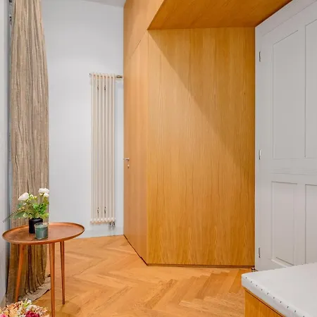 Apartment Days - One-bedroom Right Next To Old Town Square Prague