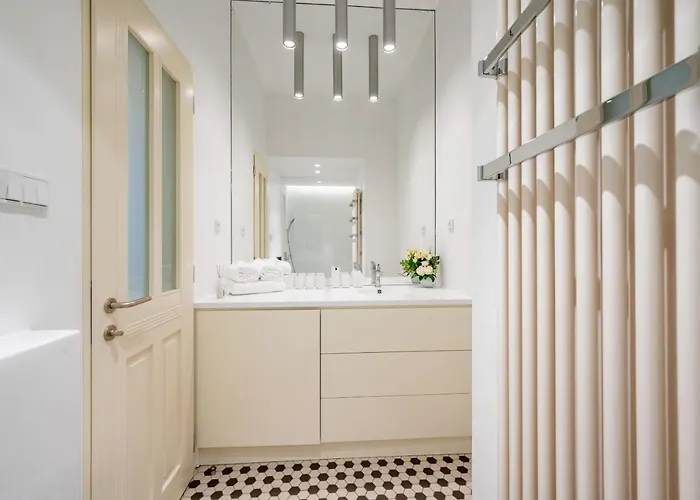 Days - One-bedroom Right Next To Old Town Square * Πράγα