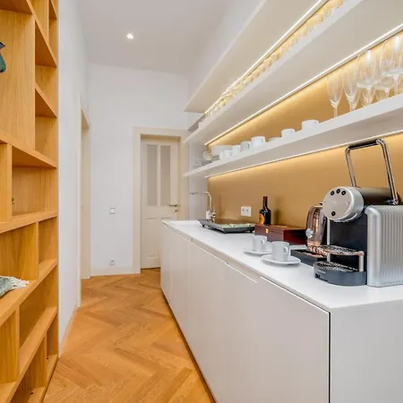 Days - One-bedroom Right Next To Old Town Square Praga